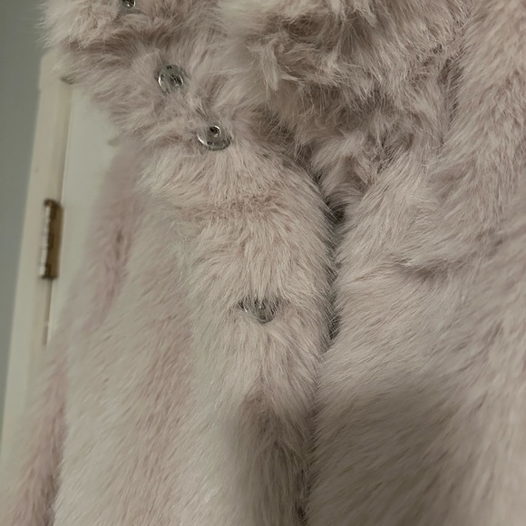 Vero Moda cream faux fur jacket - Picture 2 of 3